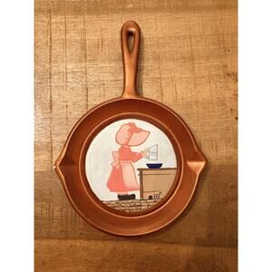 Vintage 1976 Duncan Ceramic Country Frying Pan Trivet Kitchen Decor